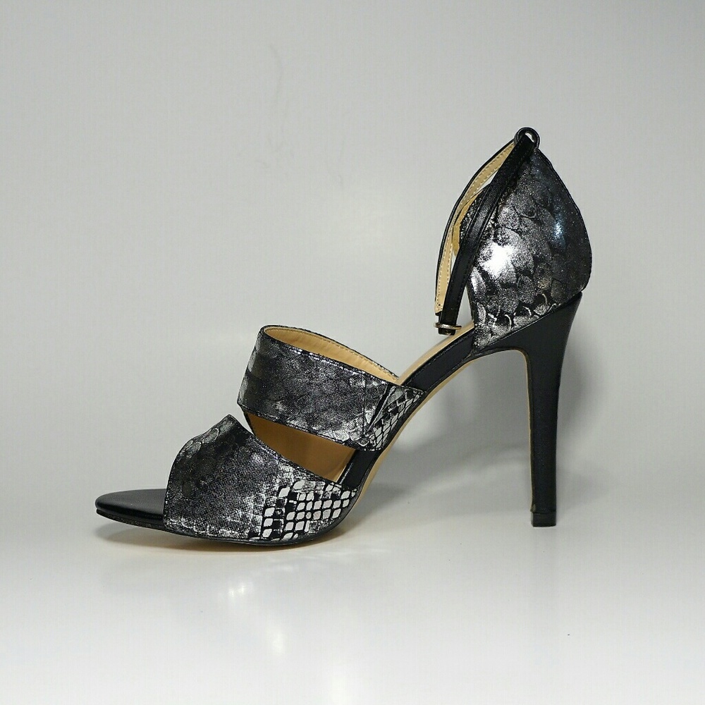 Snake Print Pumps - Picture 3 of 6